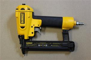 DEWALT D51236 18GA BRAD NAILER